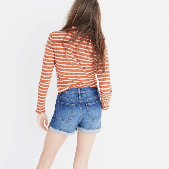 High-rise Denim Boyshorts in Glenoaks Wash - Picture 3 of 4